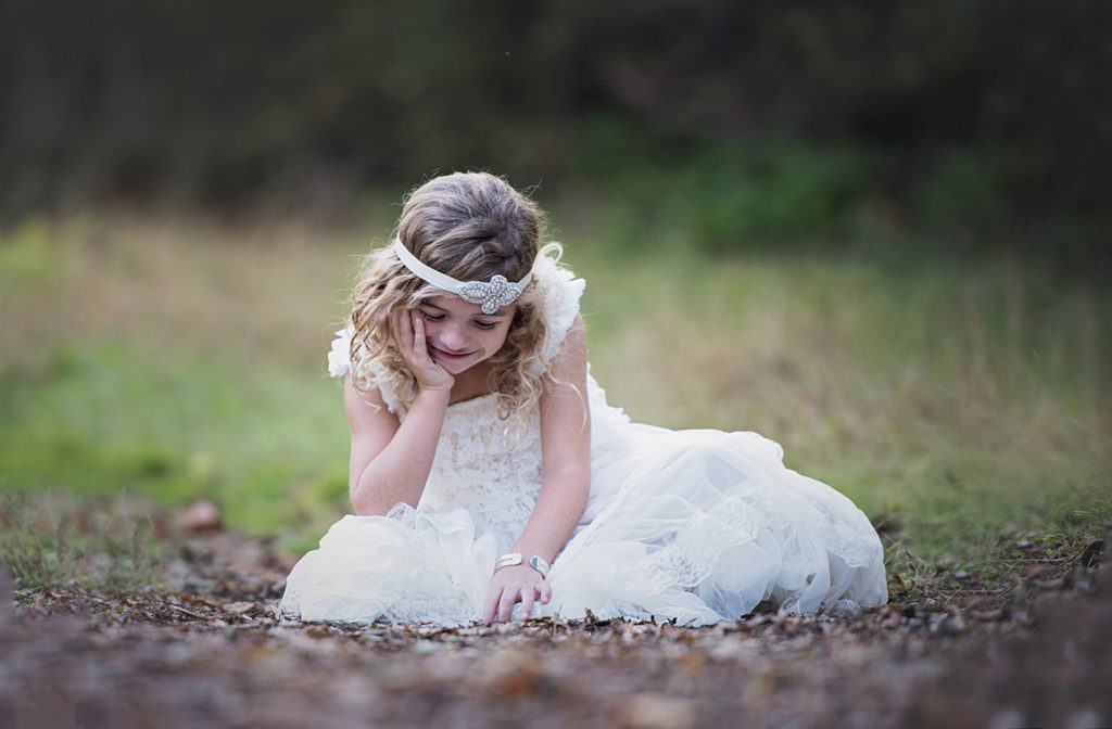 girl-dress-woods-lebanon-county-pa-hershey-harriburg-lancaster-portrait-family-child-mini-sessions