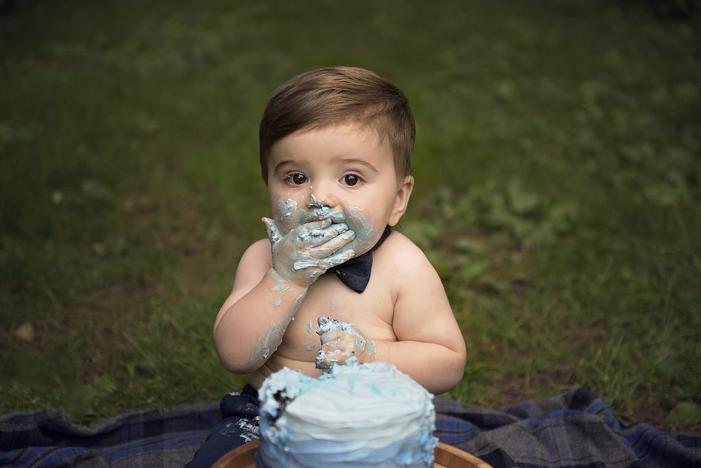 birthday-boy-cakesmash-1st-birthday-session-first-birthday-toddler-child-photographer-hershey-child-photographer-hershey-family-photographer