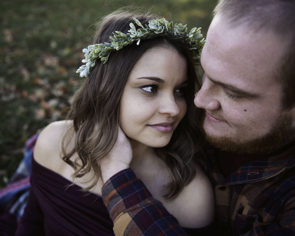 couples maternity photo outdoor fall autumn leaves color photo kcb photography llc