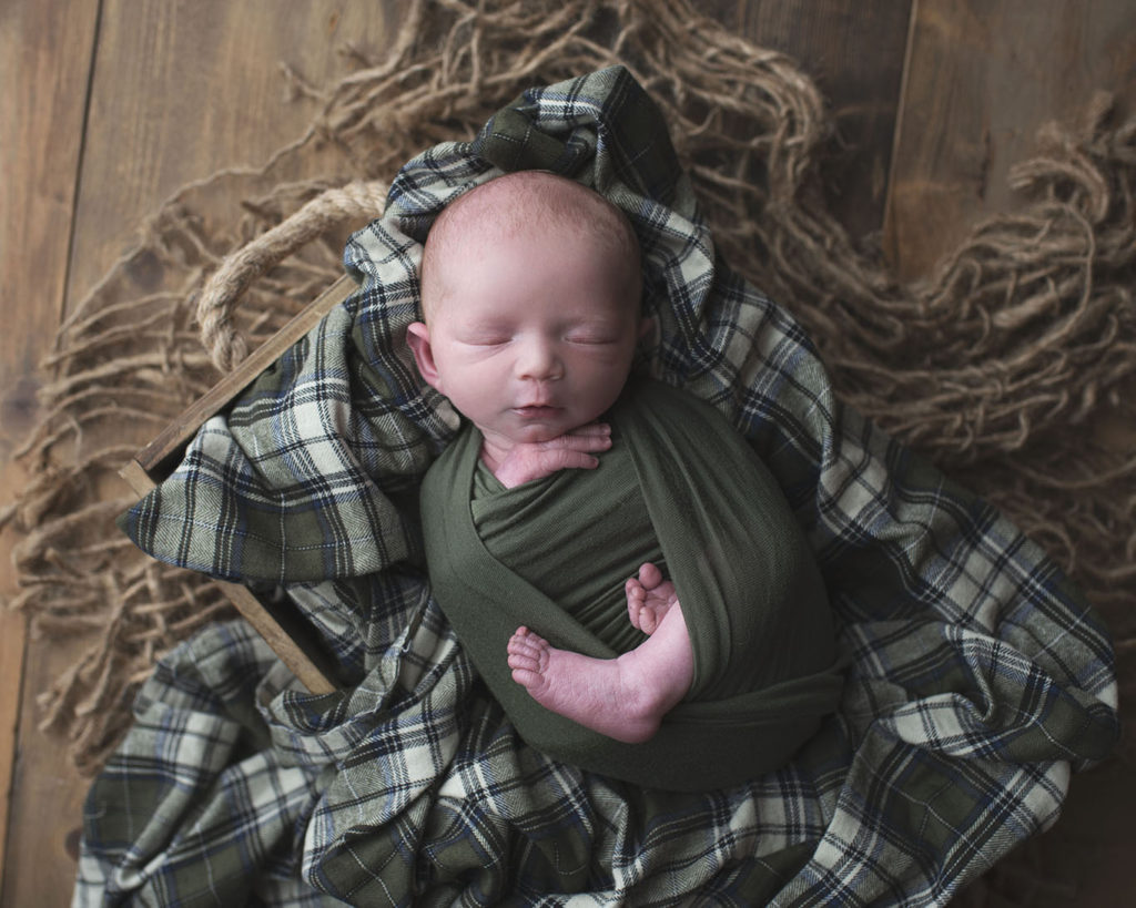 newborn photo shoot hershey newborn photographer