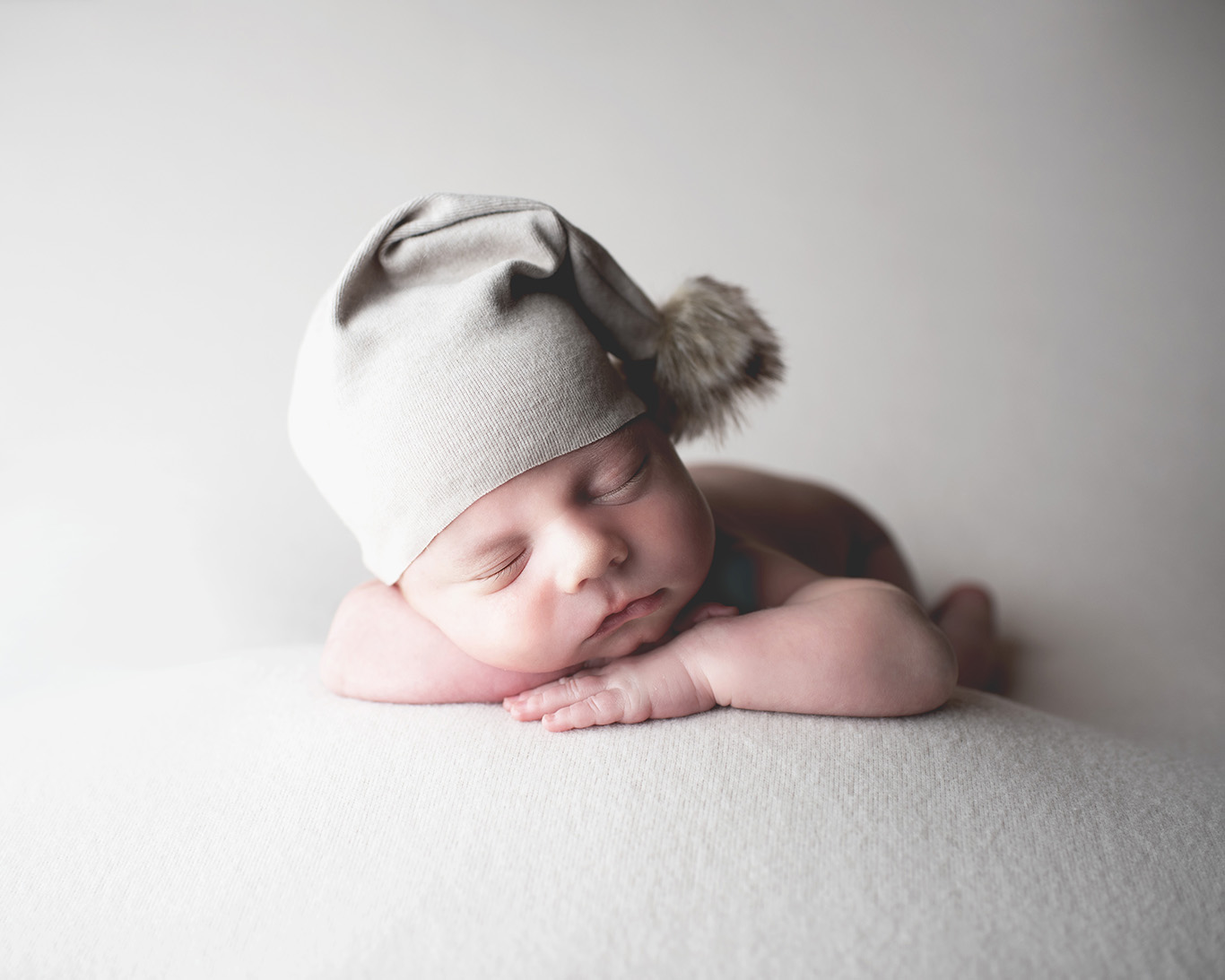 Newborn Photoshoot | Lebanon County, Pennsylvania